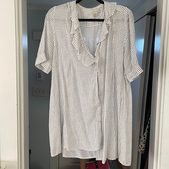 Flowy Top from Anthropologie - Picture 1 of 4